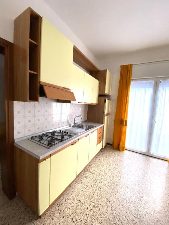 Euroresidence - Piazza Mazzini- 30 Mt Dal Mare Lido di Jesolo Eksteriør billede